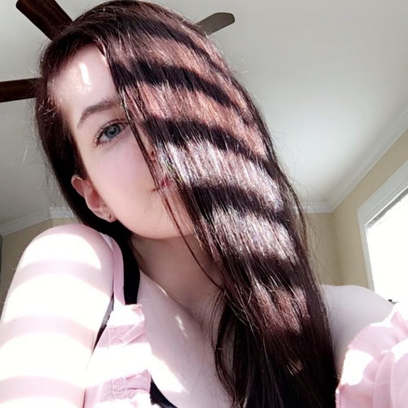 Meet your Posher, Lindsay - Picture 1 of 1